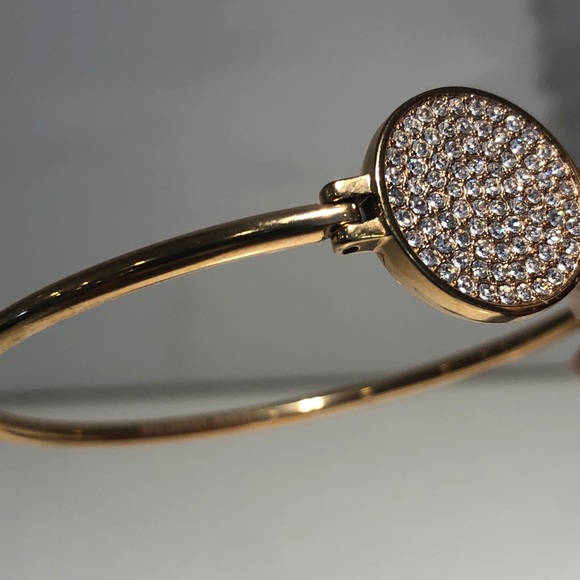 MICHAEL Michael Kors Jewelry - Michael Kors Crystal Pave Disc Bracelet